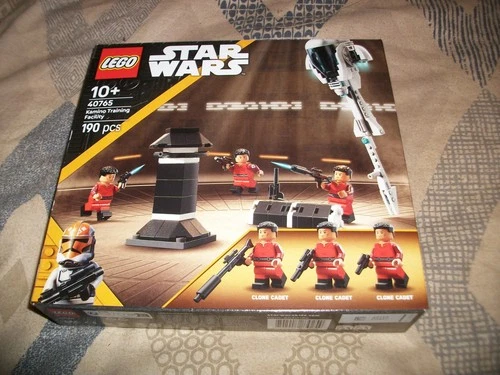 Lego Star WARS 40765 Fireplace Training Facility - NEW and SEALED