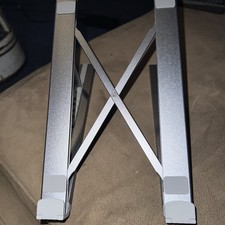 Laptop Docking Station Universal Laptop Stand 8 in 1 USB C Hub, Plug and Play AE