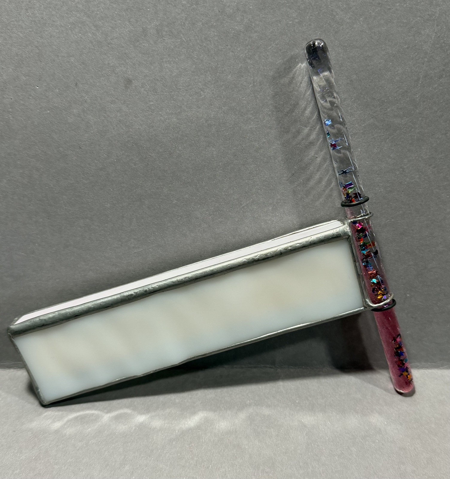 Leaded Stained Glass Art Kaleidoscope Lucite Oil Glitter Wand Pink Prism Viewer 