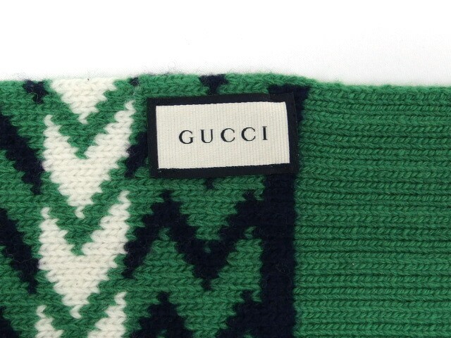 Authentic Gucci Chevron Pattern Wool Reversible K… - image 24