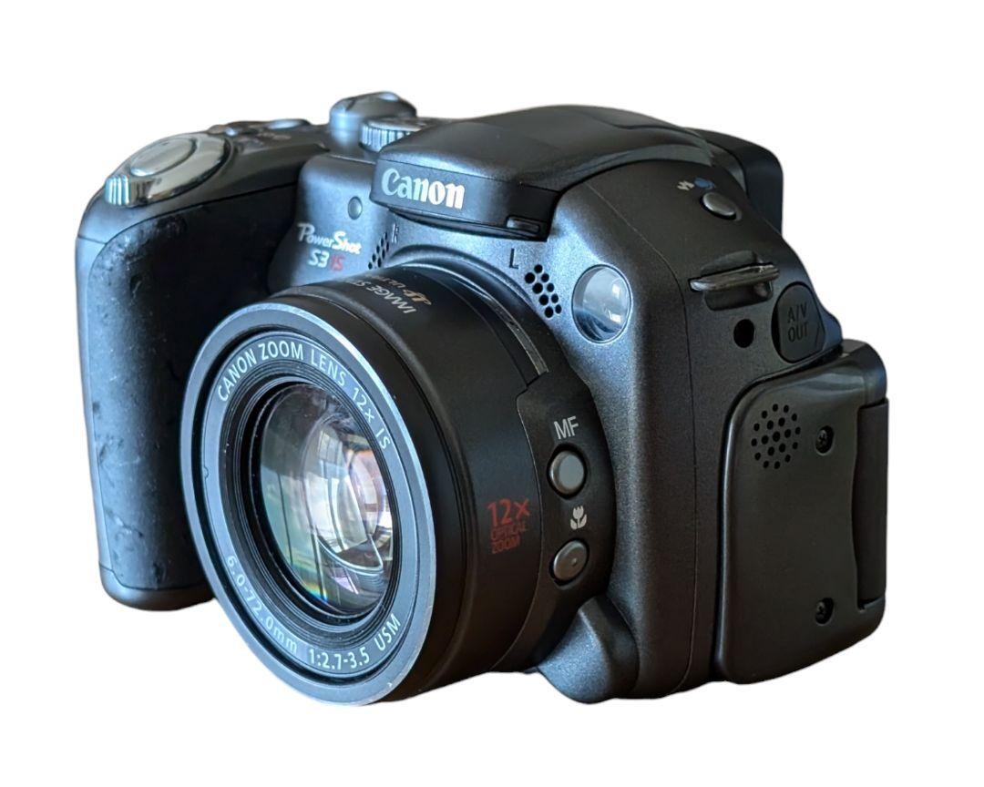Canon PowerShot S3 IS デジタルカメラ Canon PowerShot S3 IS 6.0MP 12xZoom Flip Screen Compact