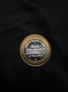 Binion's Horseshoe Las Vegas $10 Silver Strike Token Gambling Hall Copper Rim