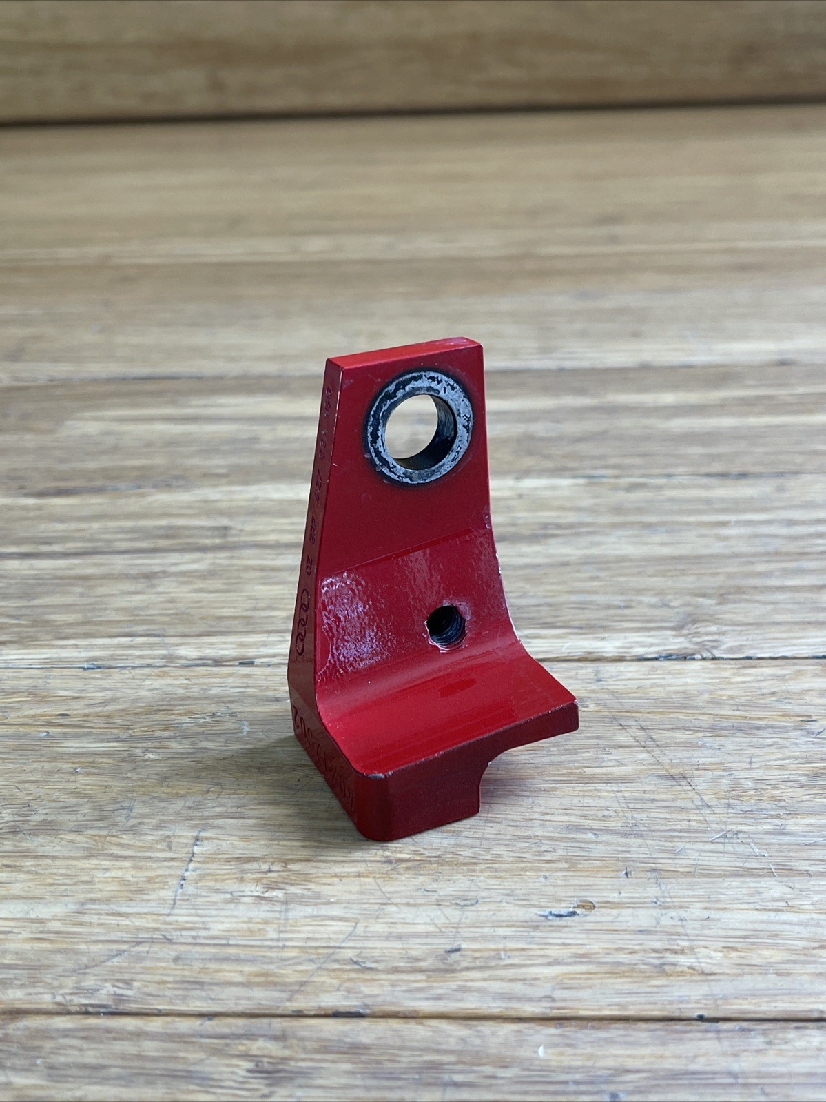 2014-2015 Audi R8 42 Spyder Right Connector Plate Red Bracket Mount OEM