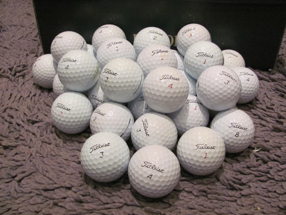 30 Titleist Pro V1 und V1x Golfbälle in sehr gutem Zustand