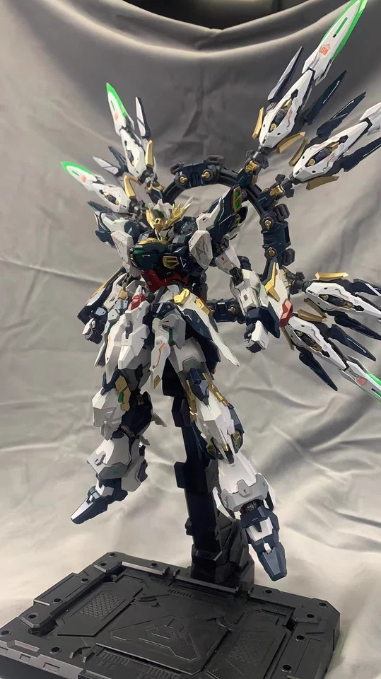 Kit modelo figura de acción Vientiane Fusion Apocalypse 1/100 en stock Foto 2 de 4