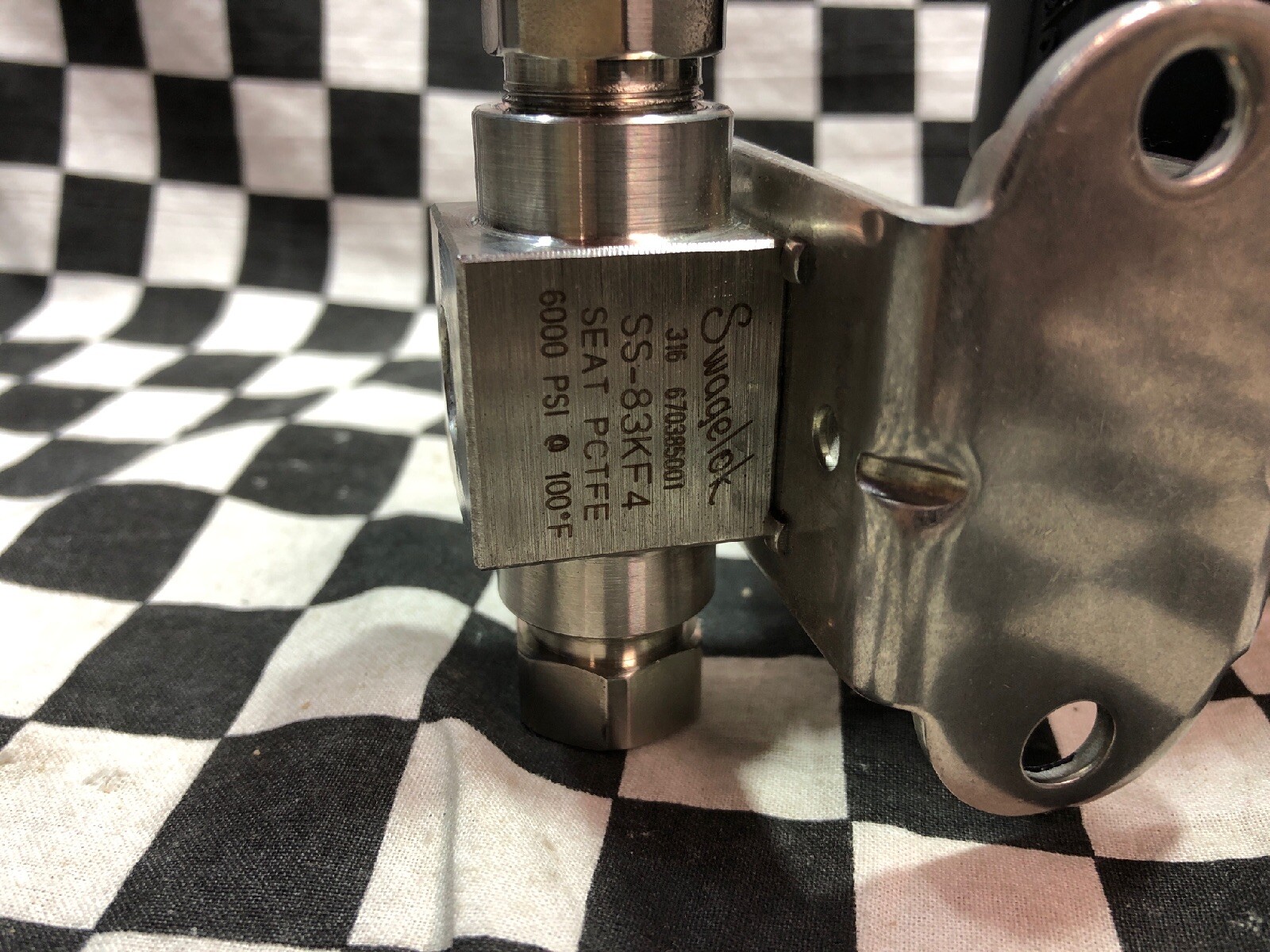 SWAGELOK Pneumatic Spring Return Double Actuator 90°, MS131SR & SS