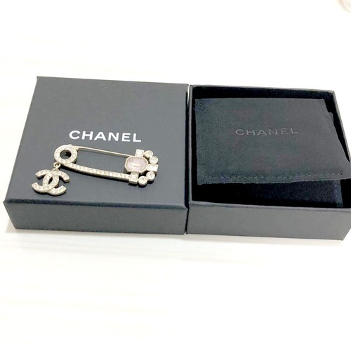 CHANEL CC Logo Rhinestone Pink Stone Brooch Gold Tone Pin C22B Auth w/Box D-m113 - Picture 10 of 10