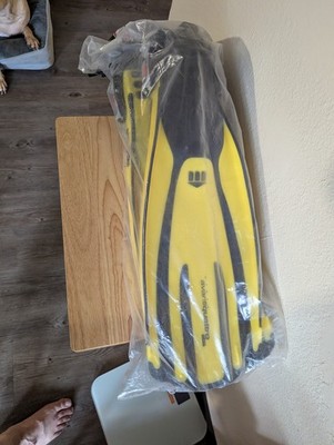 Mares Avanti Quattro Open Heel Dive Fins - Yellow -  410000 SAXL YL