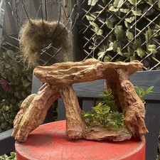 Reptile Hide Cave Faux Rock Look Terrarium Decor Caves/Hides