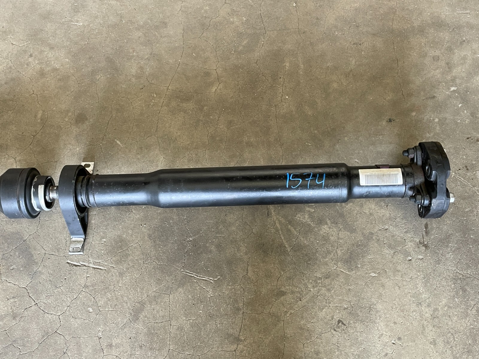 2014-2017 Maserati Quattroporte GTS Rear Driveshaft Shaft A/T RWD 3.8L 1574 OEM