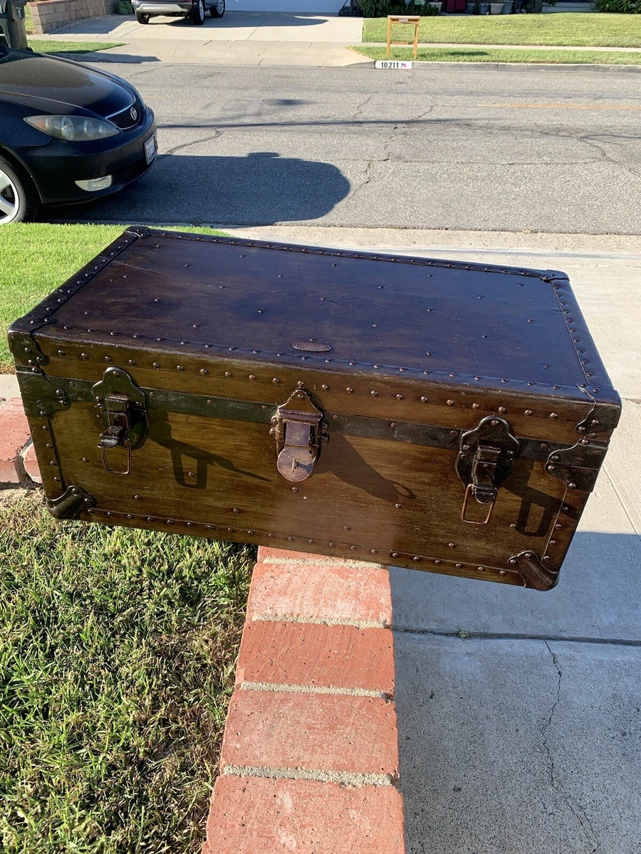 Vintage WW II Era Military Foot Locker Trunk Belber Trunk &