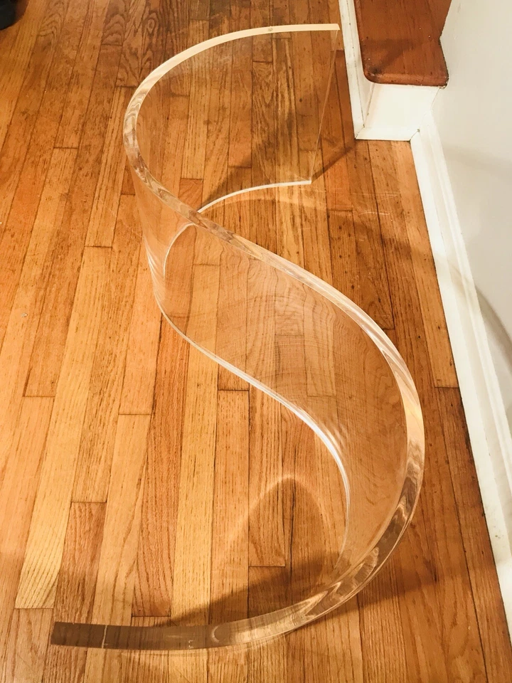 ¿Charles Hollis vintage? Mesa de Centro Lucite S Diseño Onda Serpiente MCM Foto 3 de 4