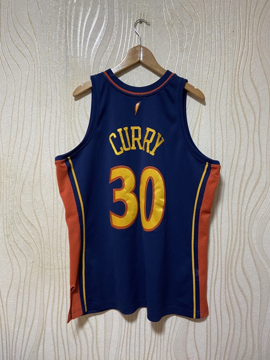 【NBA Mitchell & Ness】カリー ウォリアーズ ジャージ 30 NBA Mitchell & Ness】カリー ウォリアーズ ジャージ 30 GOLDEN