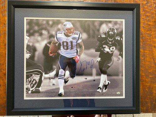 Aaron Hernandez Signed 16x20 Photo Psa Dna Coa Patriots Autographed - Picture 1 of 11