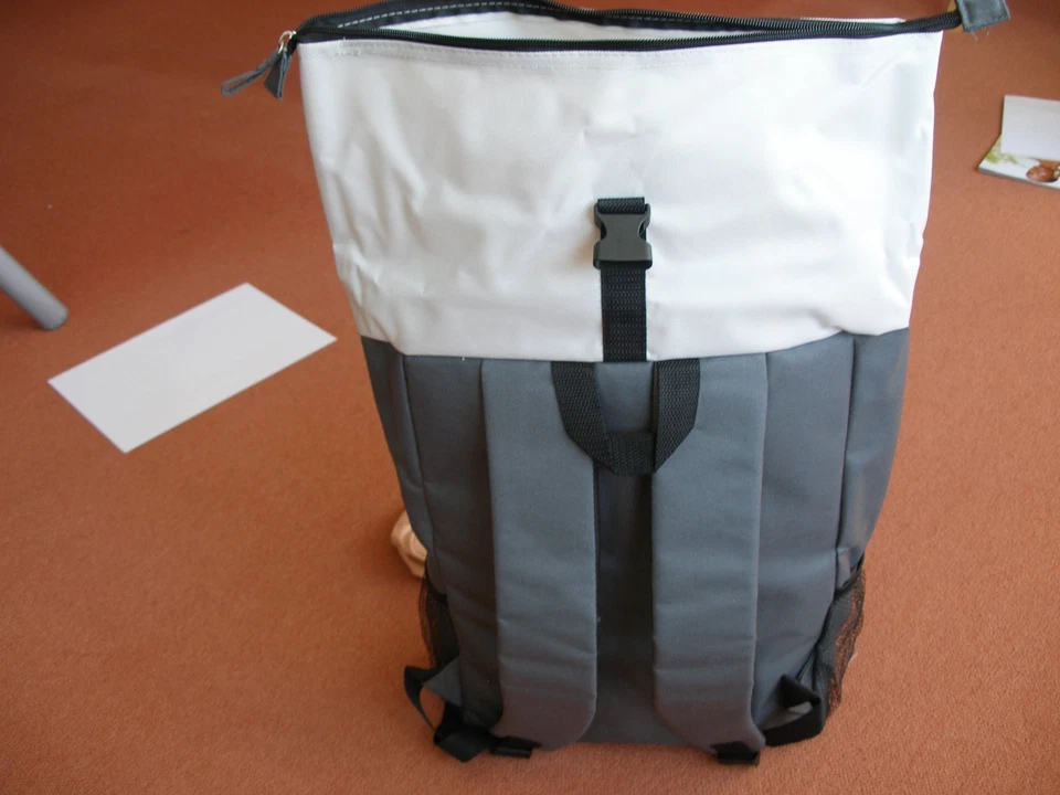 Rucksack-Set und Kosmetiktasche. NEU - Bild 3 von 4