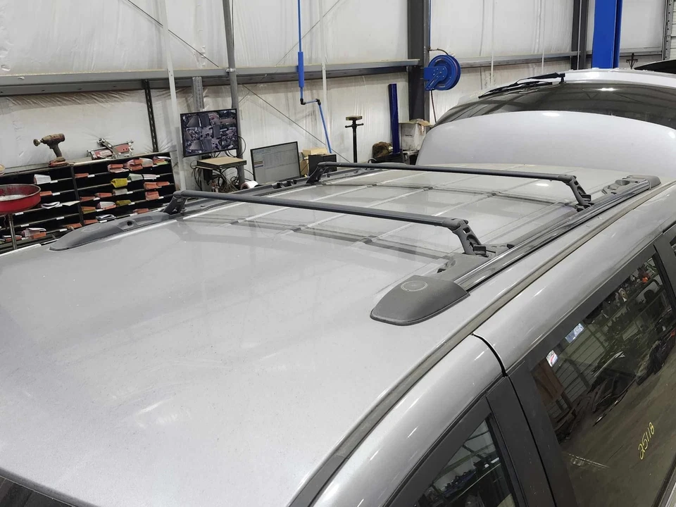 Dodge Grand Caravan 2011-2020 portaequipajes de techo riel lateral con barras transversales genuino OEM Foto 3 de 4