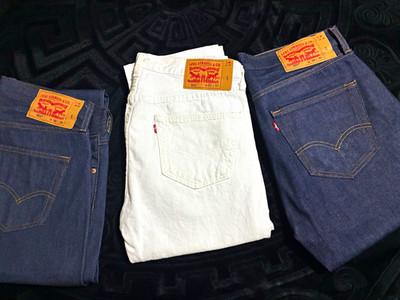 Levi Strauss & Co 501 Men s Straight Fit Denim Jeans Dark Wash Blue/White