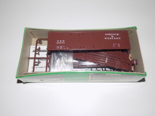 HO Bowser Kit N & W 49236 X-31a 40' Doble Puerta Techo Redondo Caja Coche #55346 | Condition: Used