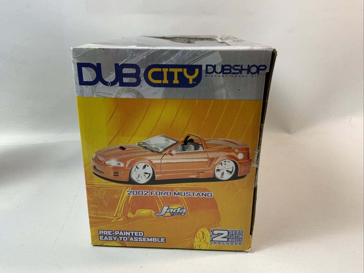 Jada Dub City DUBSHOP Diecast Model Kit 2002 Ford Mustang