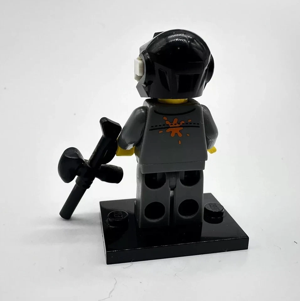 LEGO Minifigura Jugador de Paintball CMF Serie 10 Salpicaduras de Pintura Foto 3 de 4