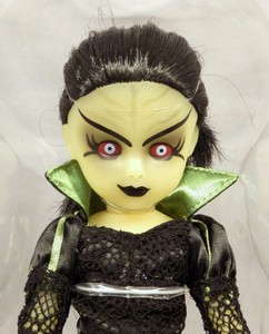 Mezuko-Living-Dead-Dolls-The-Lost-in-Oz-Walpurgis-as-witch