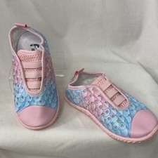 Fires Unisex Water Shoes  Pink Toddler Sz 6 Quick Dry, Breathable, Lightweight