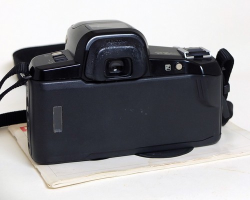 Pentax PZ10 35mm SLR film Camera Body Only - Picture 3 of 3