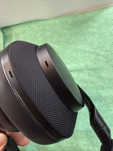 Bowers & Wilkins Px7 S2 Noise Cancelling Wireless Headphones - Black - Picture 13 of 14