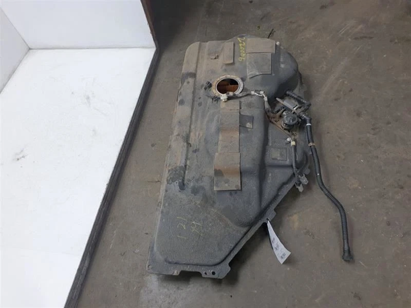 08-13 TOYOTA HIGHLANDER 3.3L 6CYL GAS FUEL TANK ASSEMBLY  Foto 3 de 4