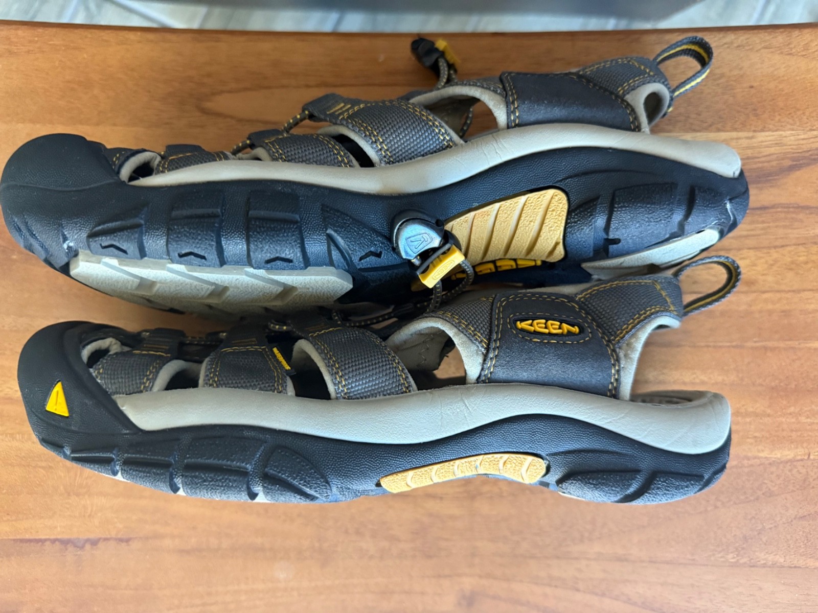 Sandali Keen Newport H2 uomo 8 5 verde