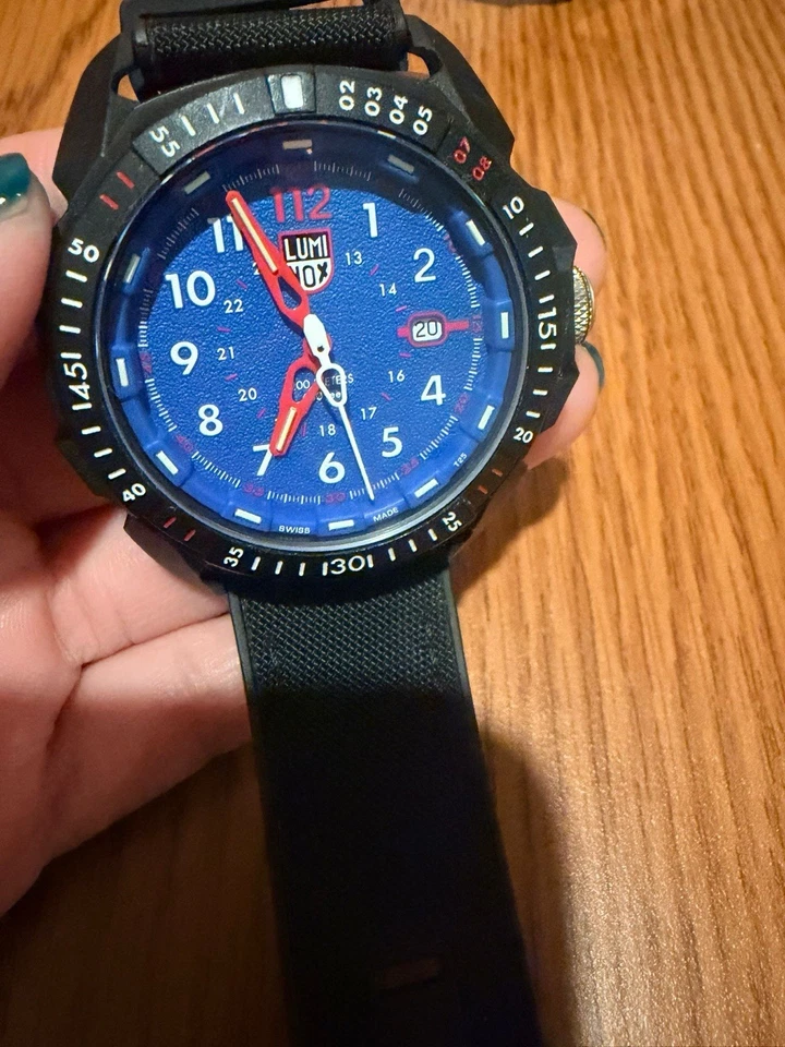 Reloj para hombre Luminox Ice-Sar Arctic 1003 46 mm esfera azul carbono cuarzo suizo Foto 2 de 4