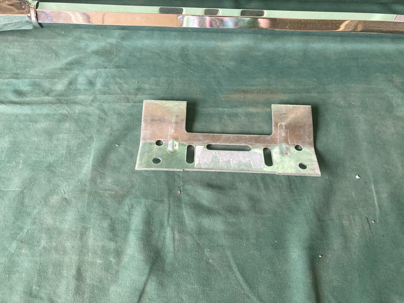 Vtg Mid Century Jade Green Porcelain Bath Wall Sink Chrome Brass legs 363-25E