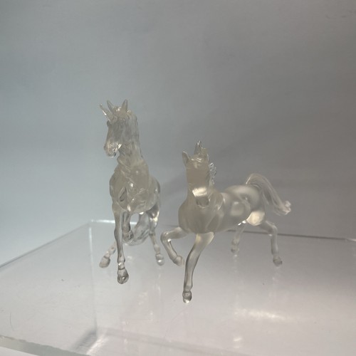 Lot 5 Breyer Friesian Shetland Unicorn Clearware Heartbreaker (Stablemate Scale) - Picture 11 of 13