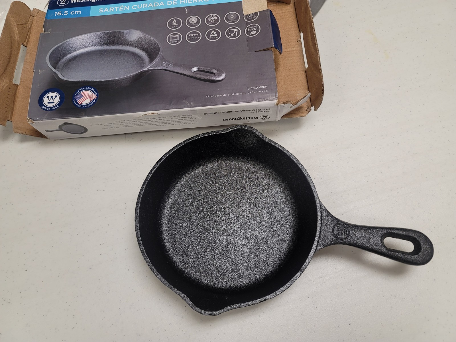 Round Skillet - Black