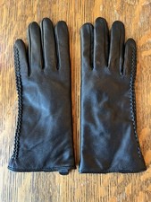 QNLYCZY Genuine Black Leather Gloves for Women. Size M. New w/o tags