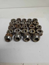 99-25 CHEVY SILVERADO 1500 tuercas rueda de aluminio con tapa cantidad 24