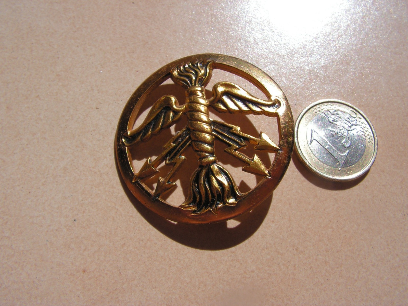 Picture 1 of 2