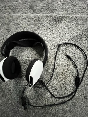 Alienware AW520H Lunar Light Wired Gaming Headset Used 