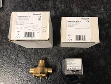 Honeywell V8044A1044/U        Valve and Actuator - 2 Boxes / Selling As One Unit