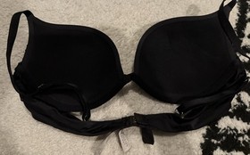 Victoria's Secret Black Lace With Swarovski Crystals 34B