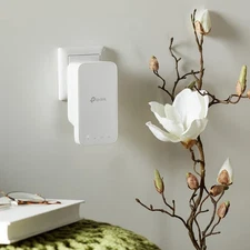 TP Link TP-LINK RE300 AC 1200 WI-FI WIFI Internet Range Extender WHITE Open Box