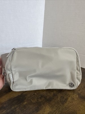 Lululemon Everywhere Belt Bag Gray Grey Raw Linen LU9B11S NEW Rare 2L