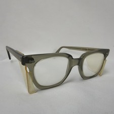 VINTAGE 50S US 4 3/4-6 PI CLEAR SMOKE HORN RIM SAFETY GLASSES 46 W/ SHIELDS