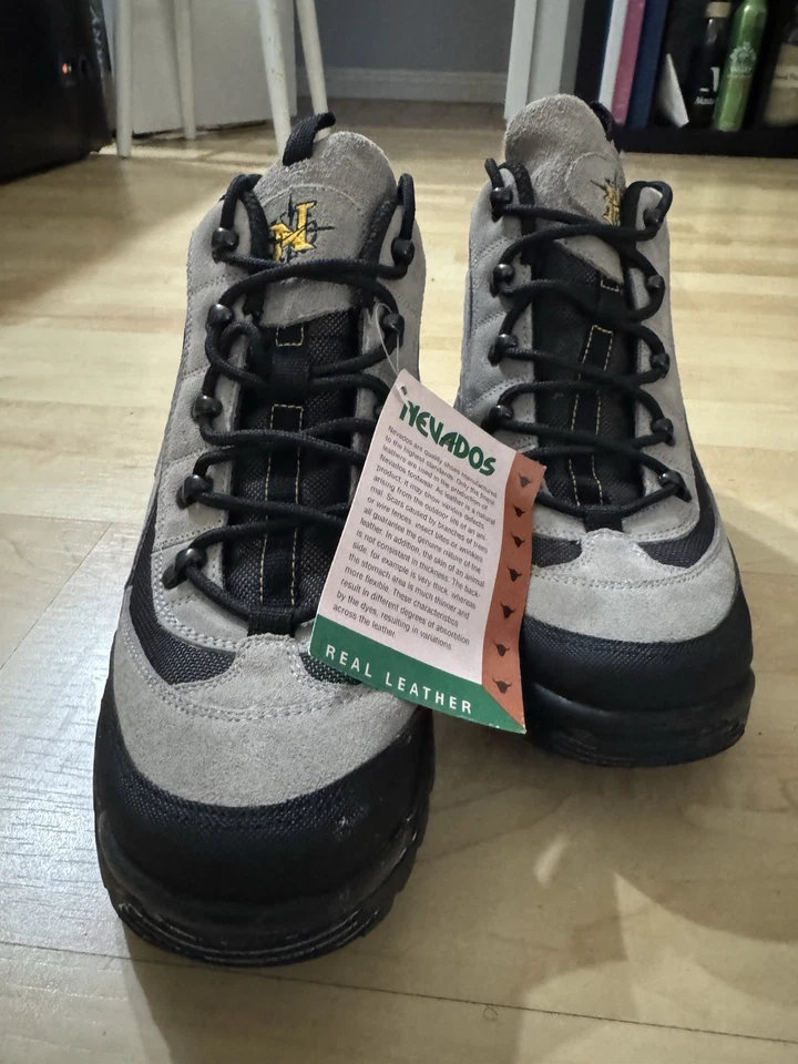 NEW! Nevados Mens Hiking Boots Brown Black Size 9.5!! REAL LEATHER!! - Image 3 of 4