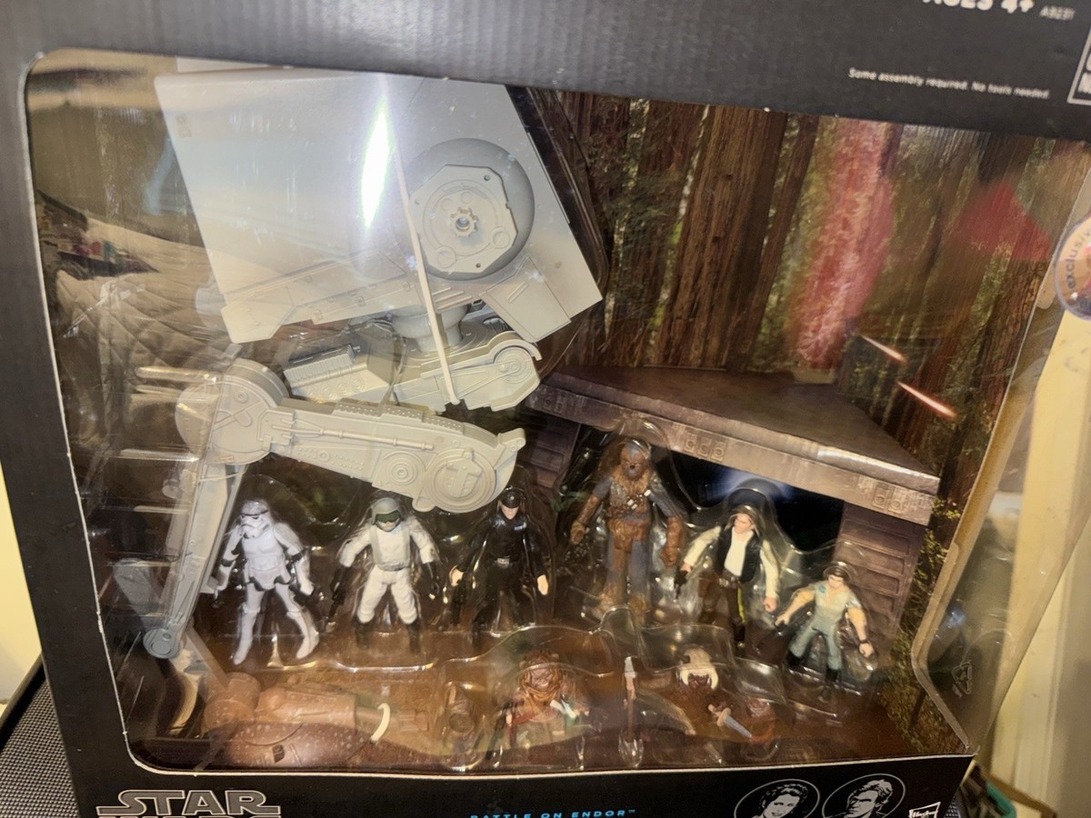 HASBRO  スターウォーズ バトルパック Battle of Endor Amazon.com: Star Wars 30th Anniversary Saga 2007 Exclusive