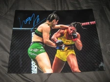 LOOPY GODINEZ  UFC MMA BKFC PFL  SIGNED AUTOGRAPHED  8X10 PHOTO