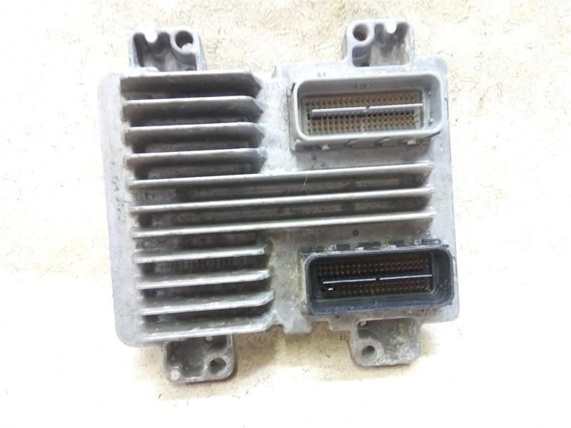 Módulo de control electrónico Motor Computer ECM 12597125 07-12 CHEVROLET MALIBU Foto 4 de 4