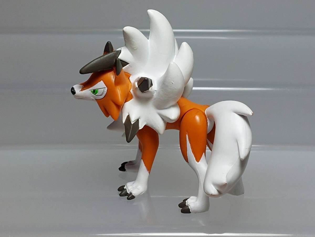 Lycanroc Dusk Form Ultra Guardians Pokemon Moncolle Figure Takara