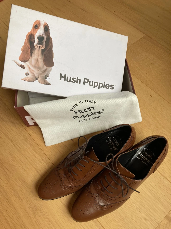 chaussures Hush puppies 39 Neuves, TBE jamais portées, fait main, Italie. - Photo 1/3