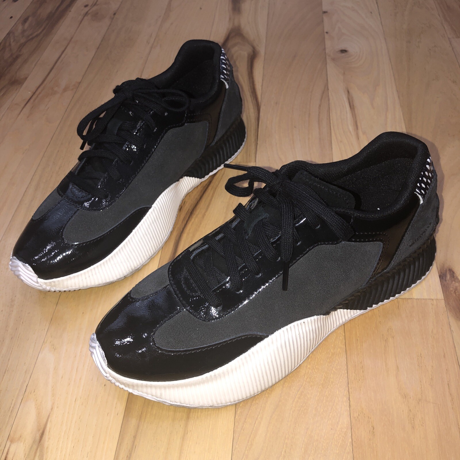 SAOLA Sneakers donna Sorel nere con bordo bianco taglia 9 suola in gomma naturale